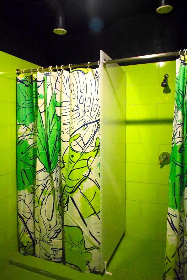Green Cube Capsule Hostel Sofia Bagian luar foto