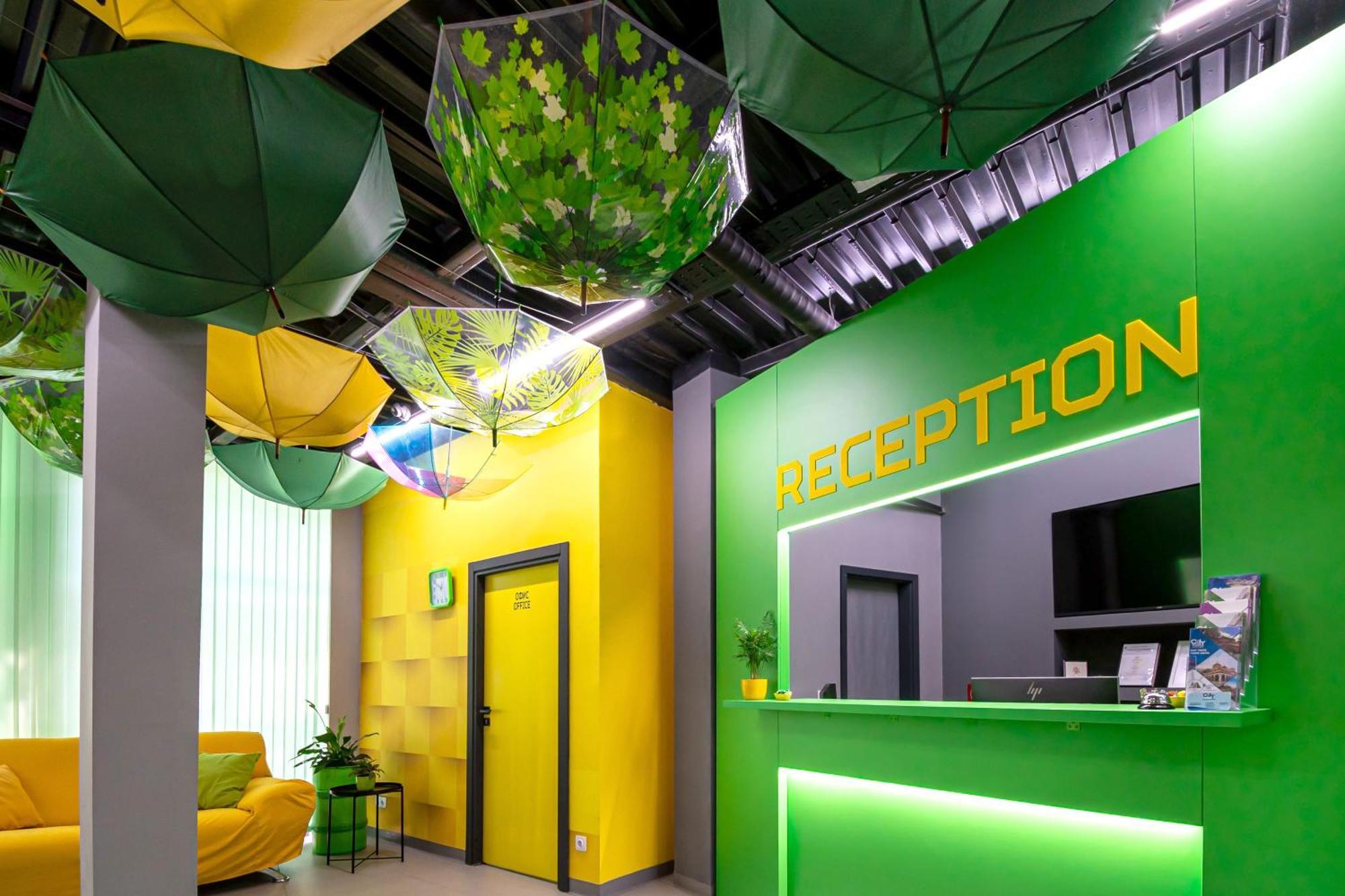Green Cube Capsule Hostel Sofia Bagian luar foto